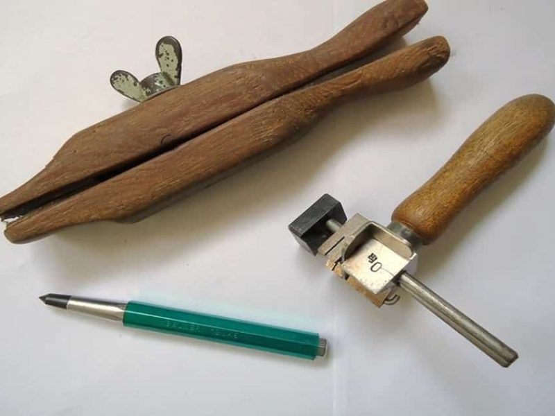 10 Best Automatic Center Punches Reviews, FAQs and Buying Guides! MEC