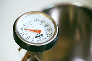 how to read AC gauges