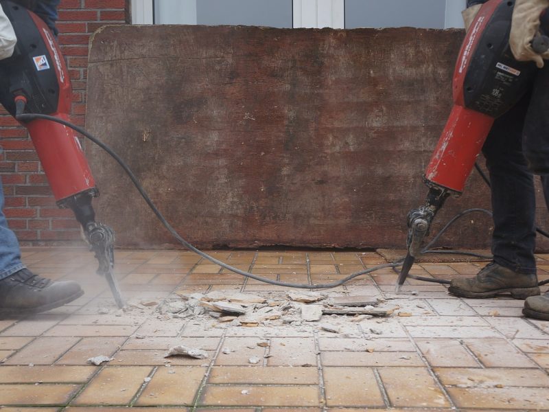 How to Remove Tile From Concrete Floor